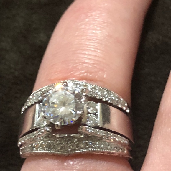 Wedding ring - Picture 5 of 6